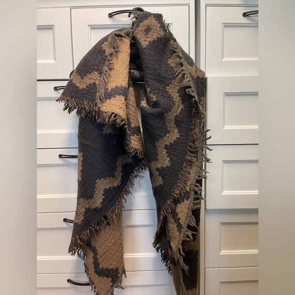 Wilfred Diamond Mosaic Blanket Scarf - Picture 1 of 3